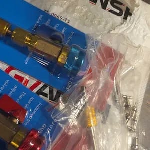 Customer photo review of Manutenzione Rapida Valvola R134A Kit Strumenti per Auto
