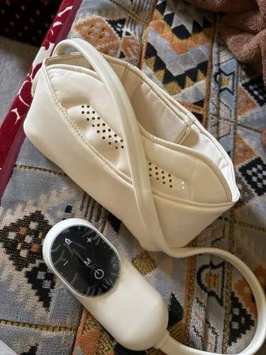 Customer photo review of Rovnor Head & Eye Compression Massager