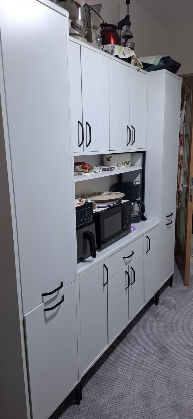 Customer photo review of Rani JE111 Çok Amaçlı Dolap 2 Kapaklı 6 Raflı Banyo Kiler Mutfak Dolabı Beyaz