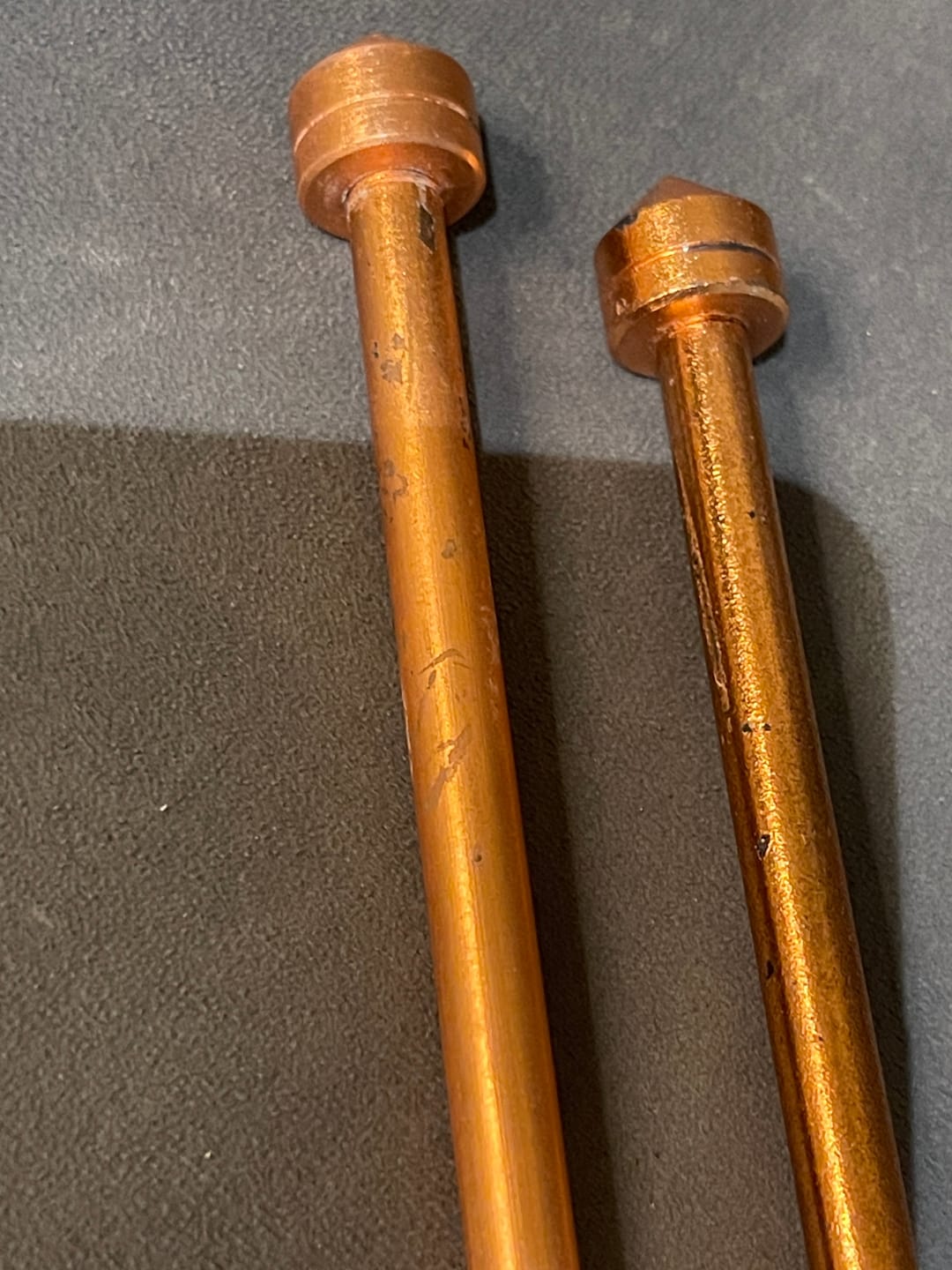 Customer photo review of Copper Dowsing Rod Pair – Vastu Remedy for Aura Energy Checking with Metal Handle | Ideal for Feng Shui & Vastu Scanning | Pair Set | 26 x 14 x 1 cm