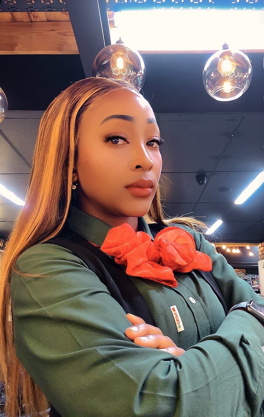 Customer photo review of Double Drawn Highlight Frontal Lace Wigs