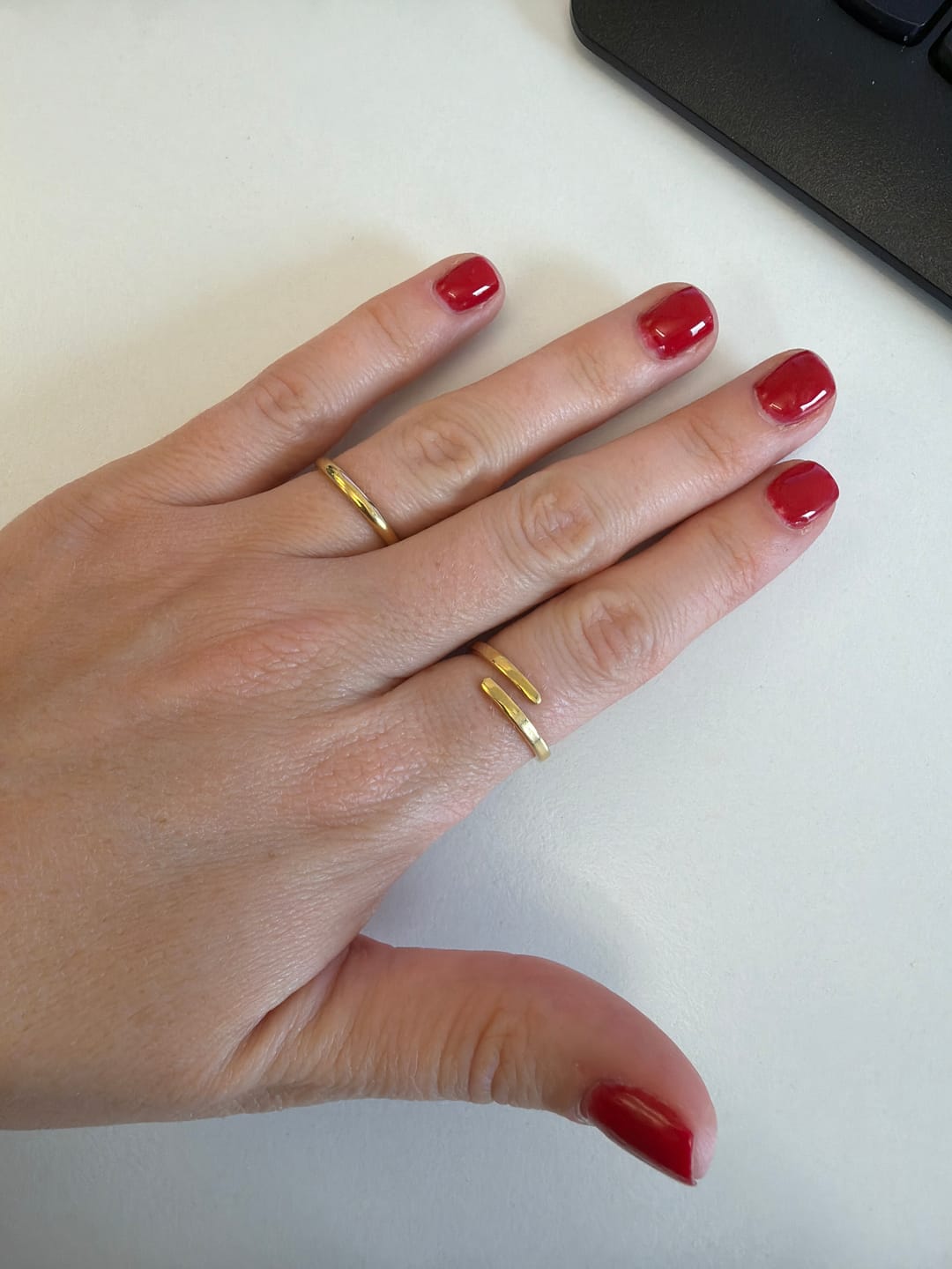 Customer photo review of Thin Lena Ring | 18K vergoldet
