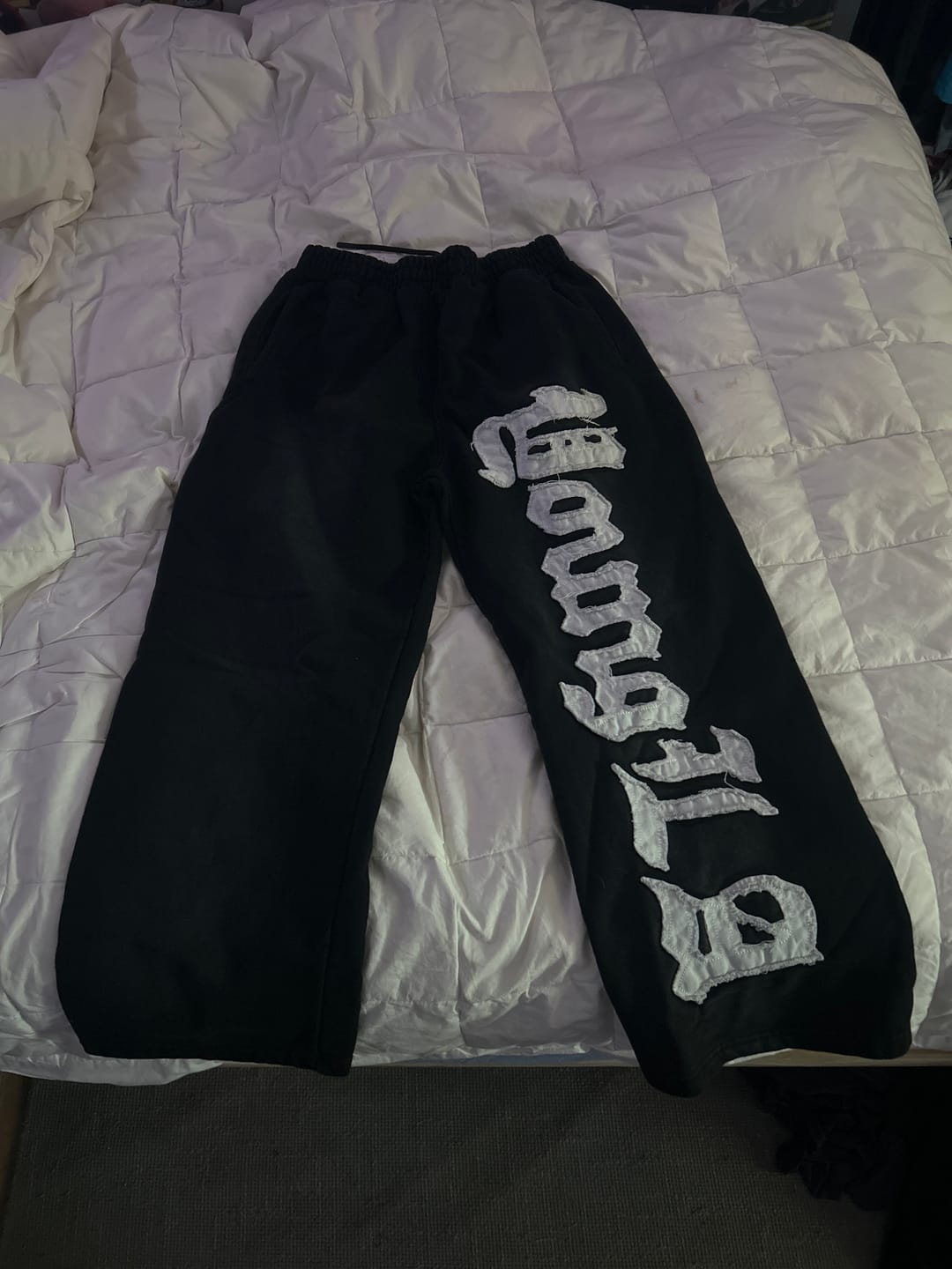 Customer photo review of 2127 - Big Patch Sweats