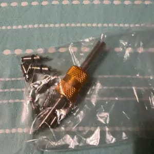Customer photo review of Manutenzione Rapida Valvola R134A Kit Strumenti per Auto