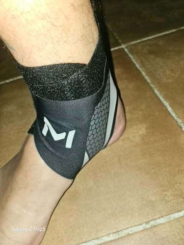Customer photo review of Chevillère de maintien réglable Pillova