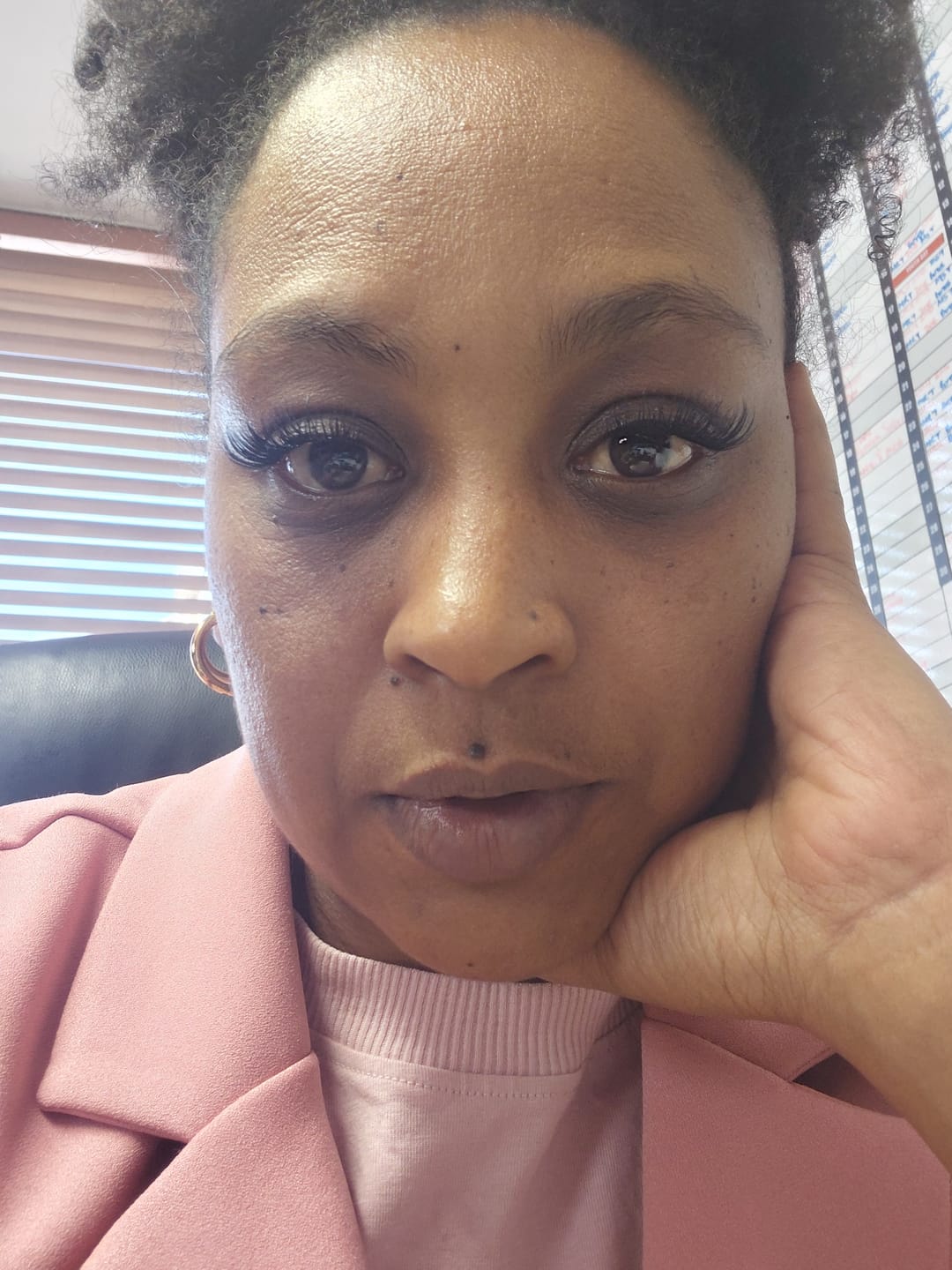 Customer photo review of Magic Lash Kit