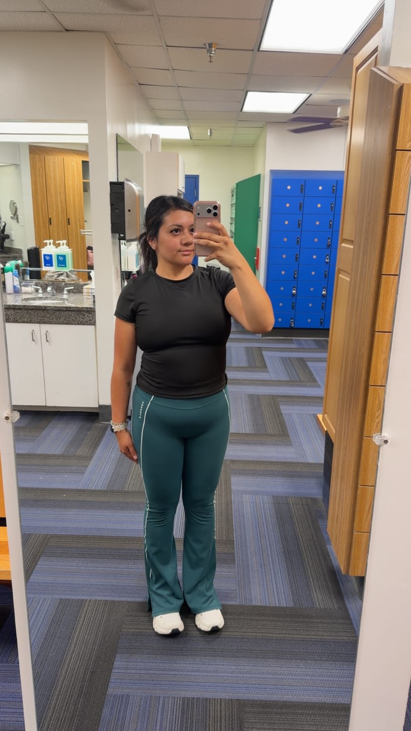 Customer photo review of W2085 - Elevate Flare legging (Short)