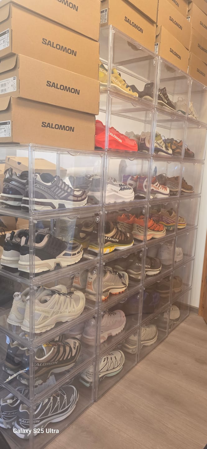 Customer photo review of Stackkicks Sneakerbox