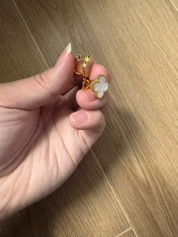 Customer photo review of Vintage Alhambra Pearl Earrings