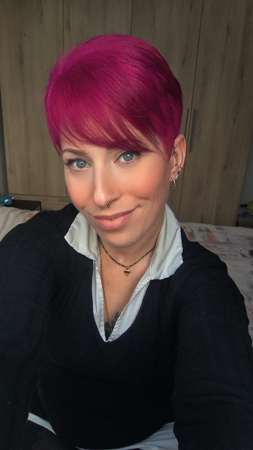 Customer photo review of Mattie Special Pink - Vegan Semi-Permanent Direct Dye Hair Color Cream 210 ml