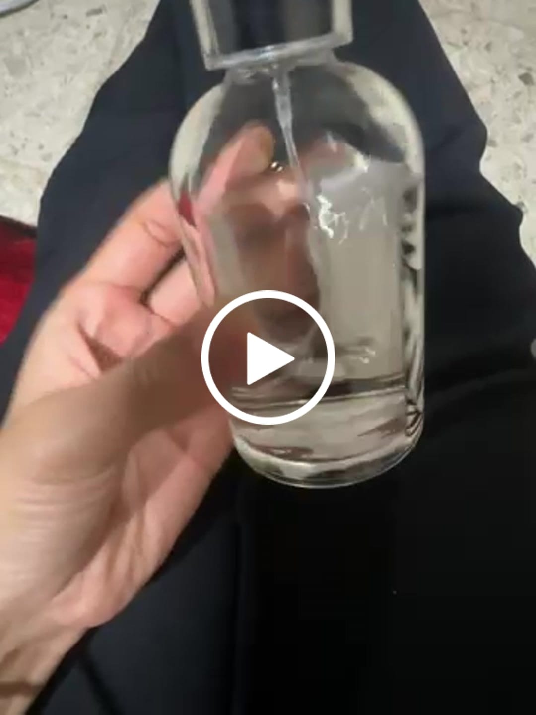 Customer video review of Ruby Extrait — Inspirado en Baccarat Rouge 540 Extrait de MFK