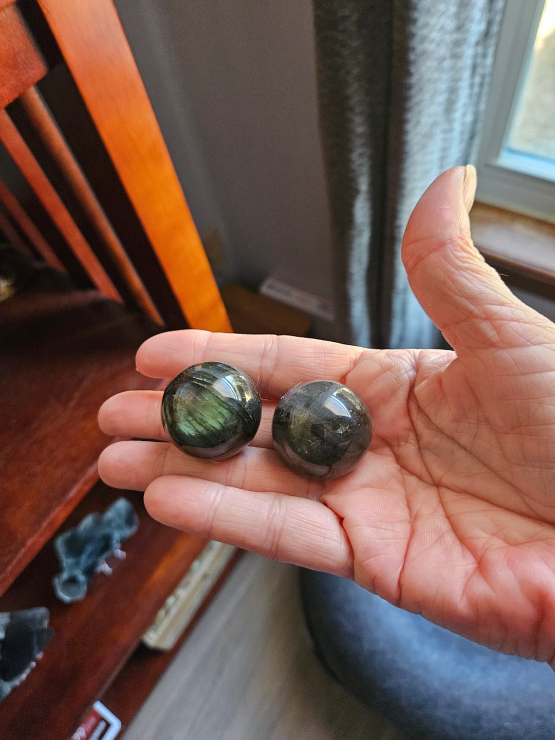 Customer photo review of Natural Crystal Mini Labradorite Sphere