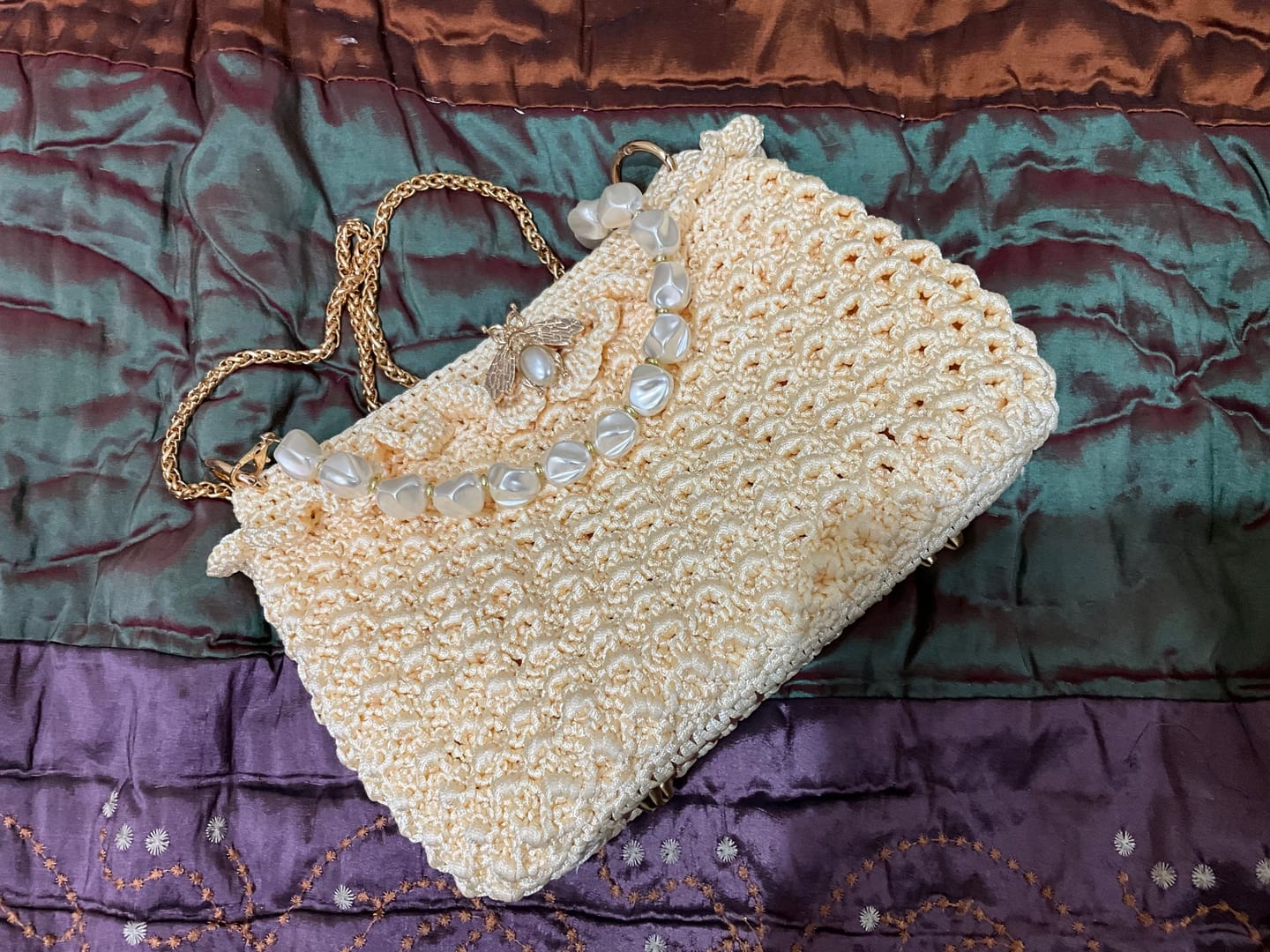 Customer photo review of Garden Bee Pearl Purse Kit