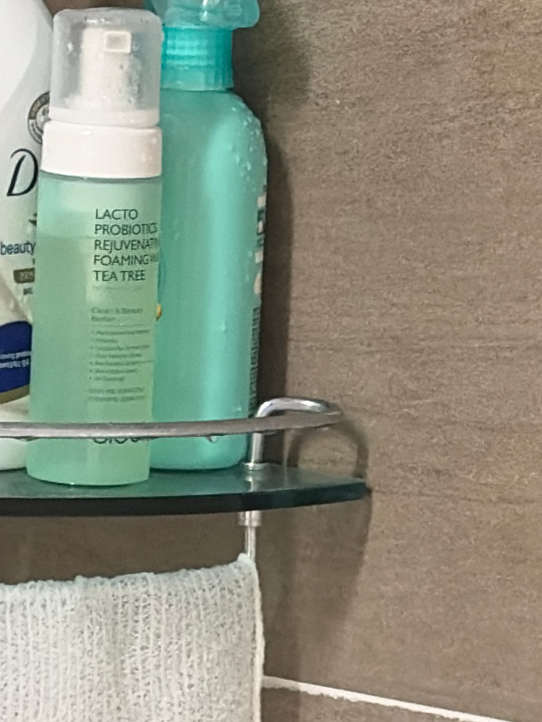 Customer photo review of cleety Lacto Probiotics Rejuvenating Foaming Wash Tea Tree 175ml