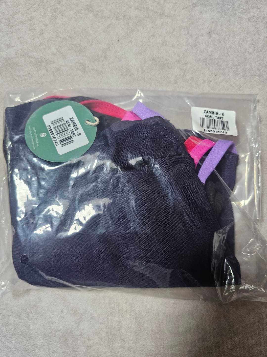 Customer photo review of ZAMBIA ONE PIECE - Acai|Tart