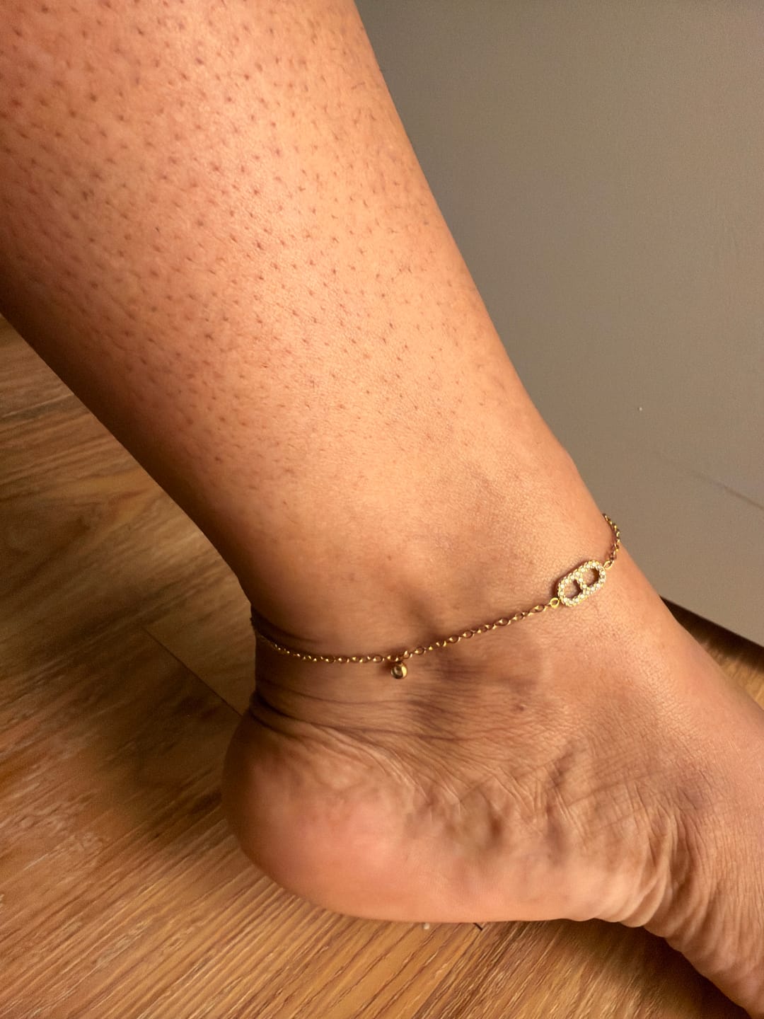Customer photo review of Eliza Gold Crystal Anklet