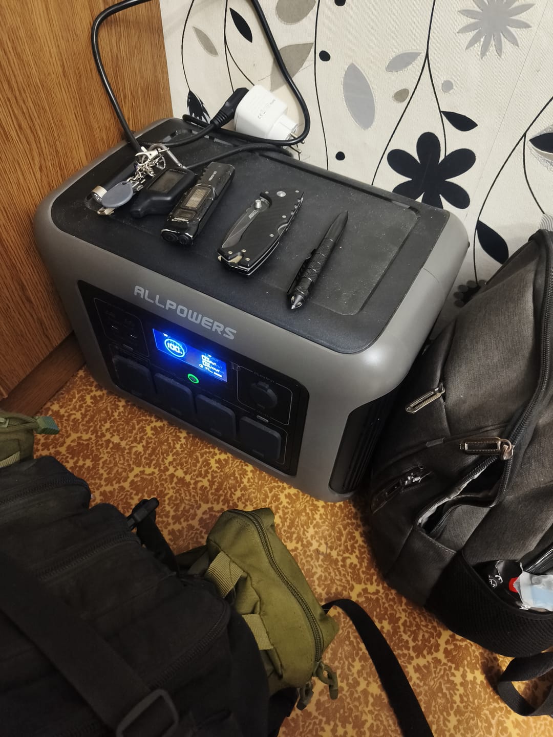 Customer photo review of ALLPOWERS R1500 LITE Portable Power Station 1600W 1056Wh