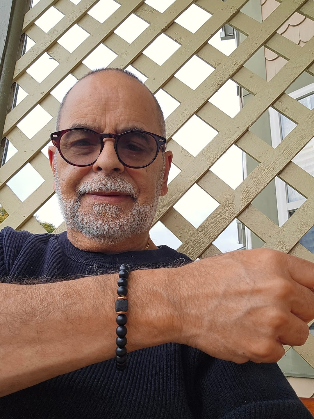 Customer photo review of Natural Lava Stone & Black Onyx Bracelet – Men’s Stretch Volcanic Stone Beads for Strength & Style