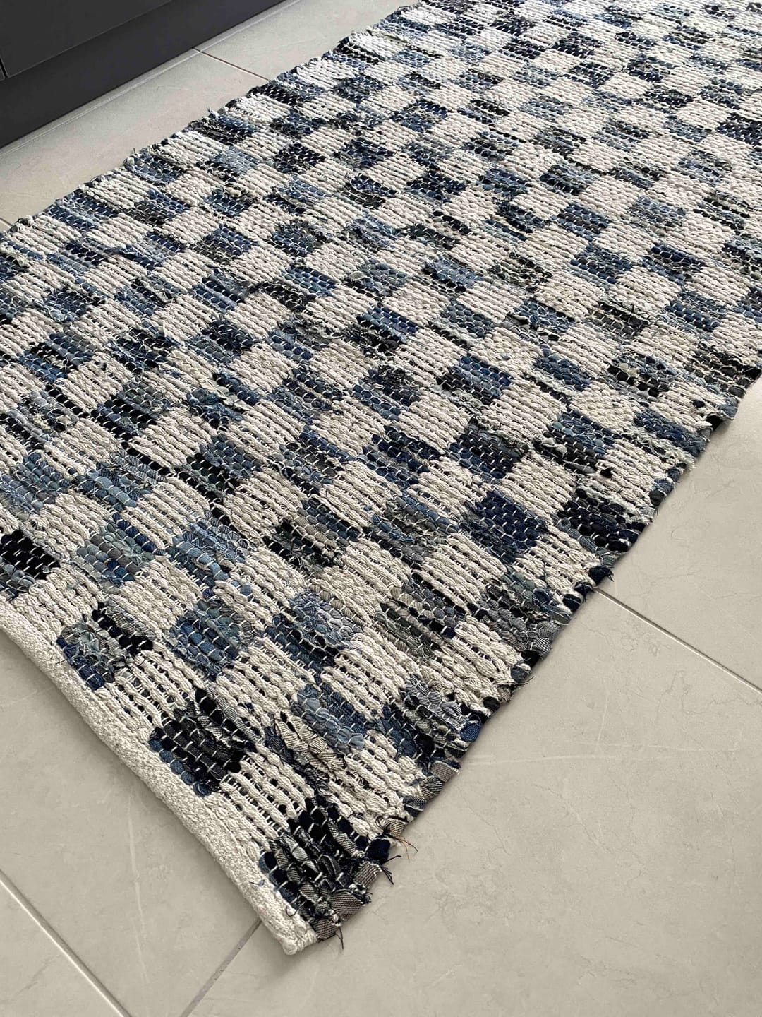Customer photo review of Checker Denim Kilim Ekru/İndigo 120x180
