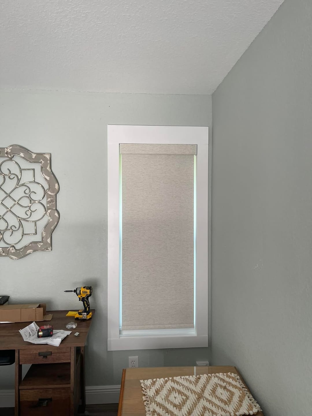 Customer photo review of Bringnox Motorized Roller Shades 100% Blackout Linen