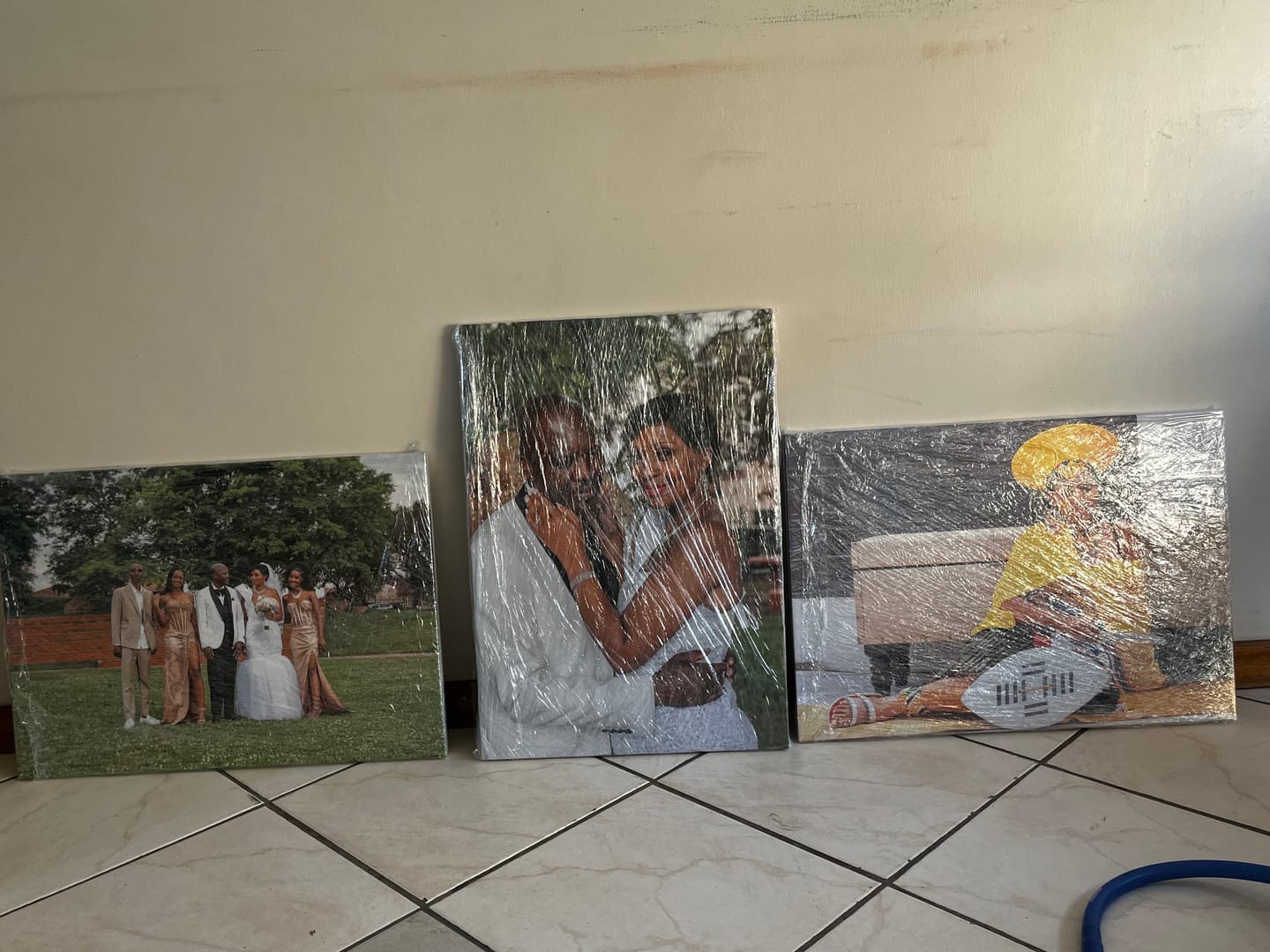 Customer photo review of 3 x A2 Canvas Combo