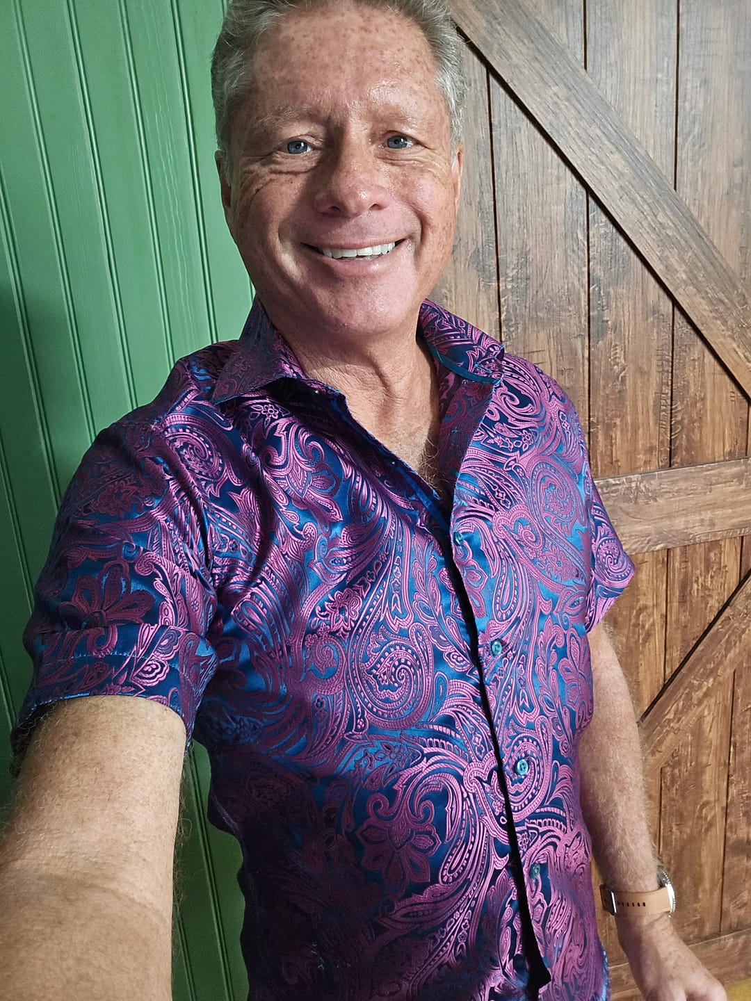 Customer photo review of Barry. Wang Purple Short Shirt for Men Paisley Jacquard Summer Button Up Shirt