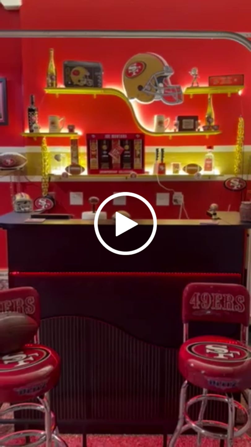 Customer video review of San Francisco 49ers BLITZ Collection - 8 Layer Helmet 3D Vintage Metal Wall Art