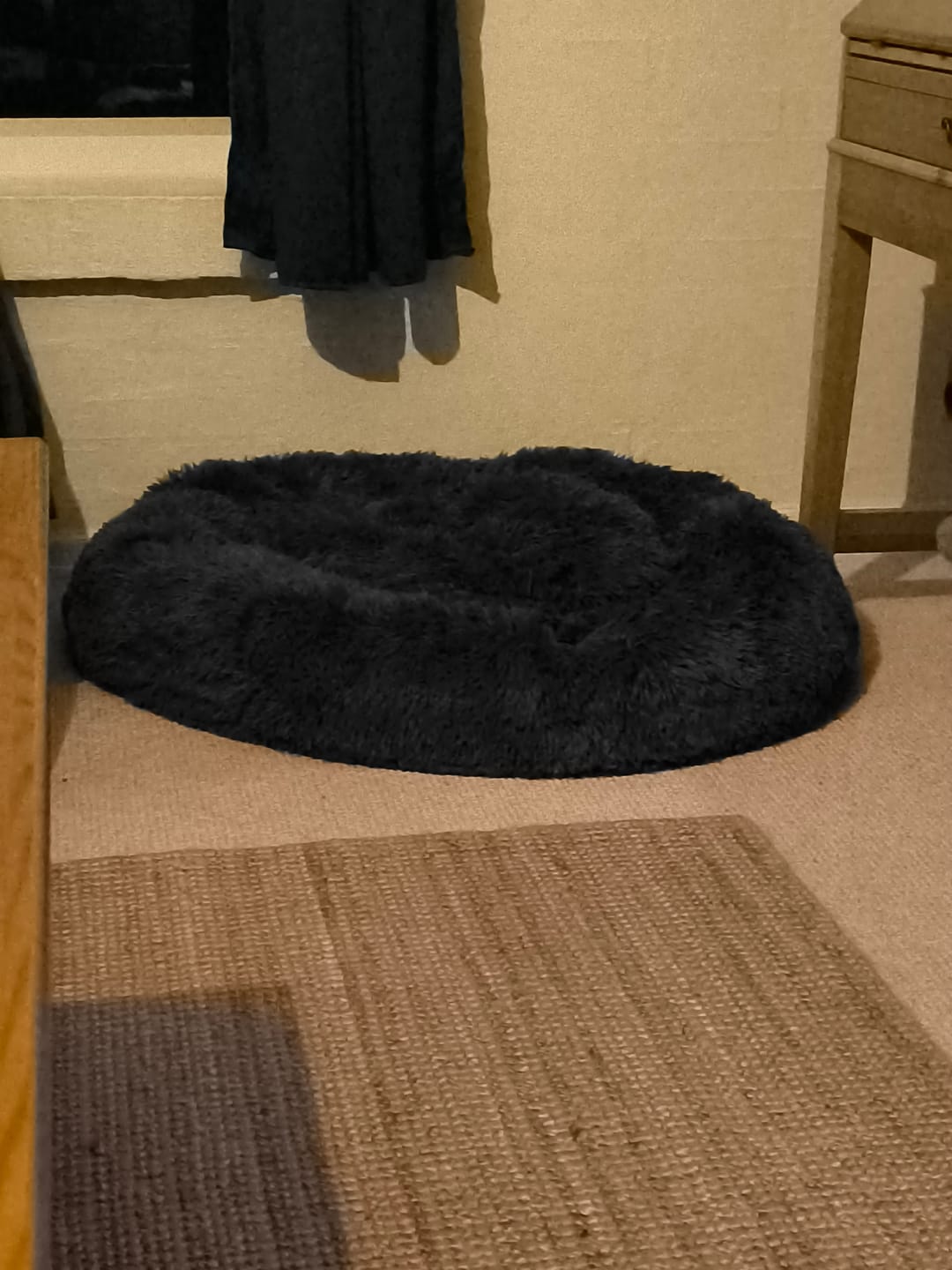 Customer photo review of Fluffy Donut Hundeseng, antracit grå