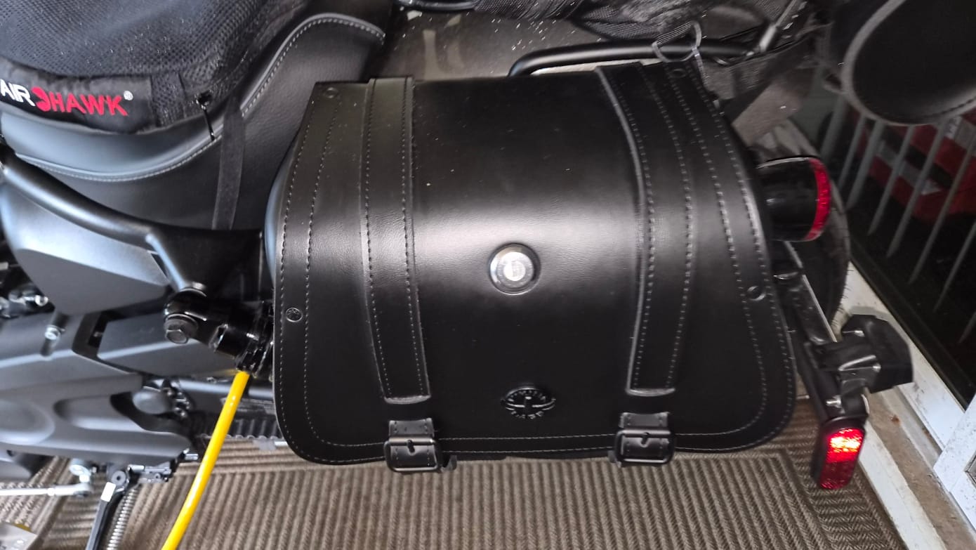 Customer photo review of 25L - SpiritBlade Medium 2025+ Indian Scout Bobber Leather Motorcycle Saddlebags