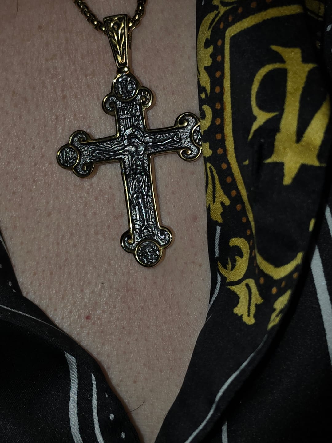 Customer photo review of HOLY CROSS. - GOLD