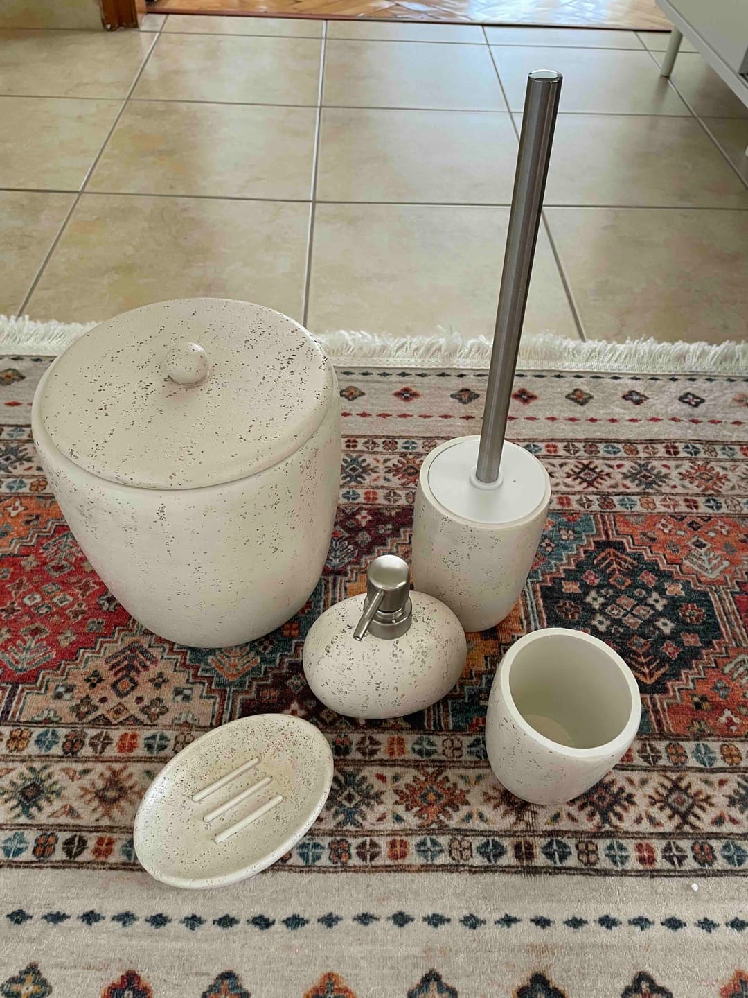 Customer photo review of Travertine 5 Parça Banyo Seti Açık Bej