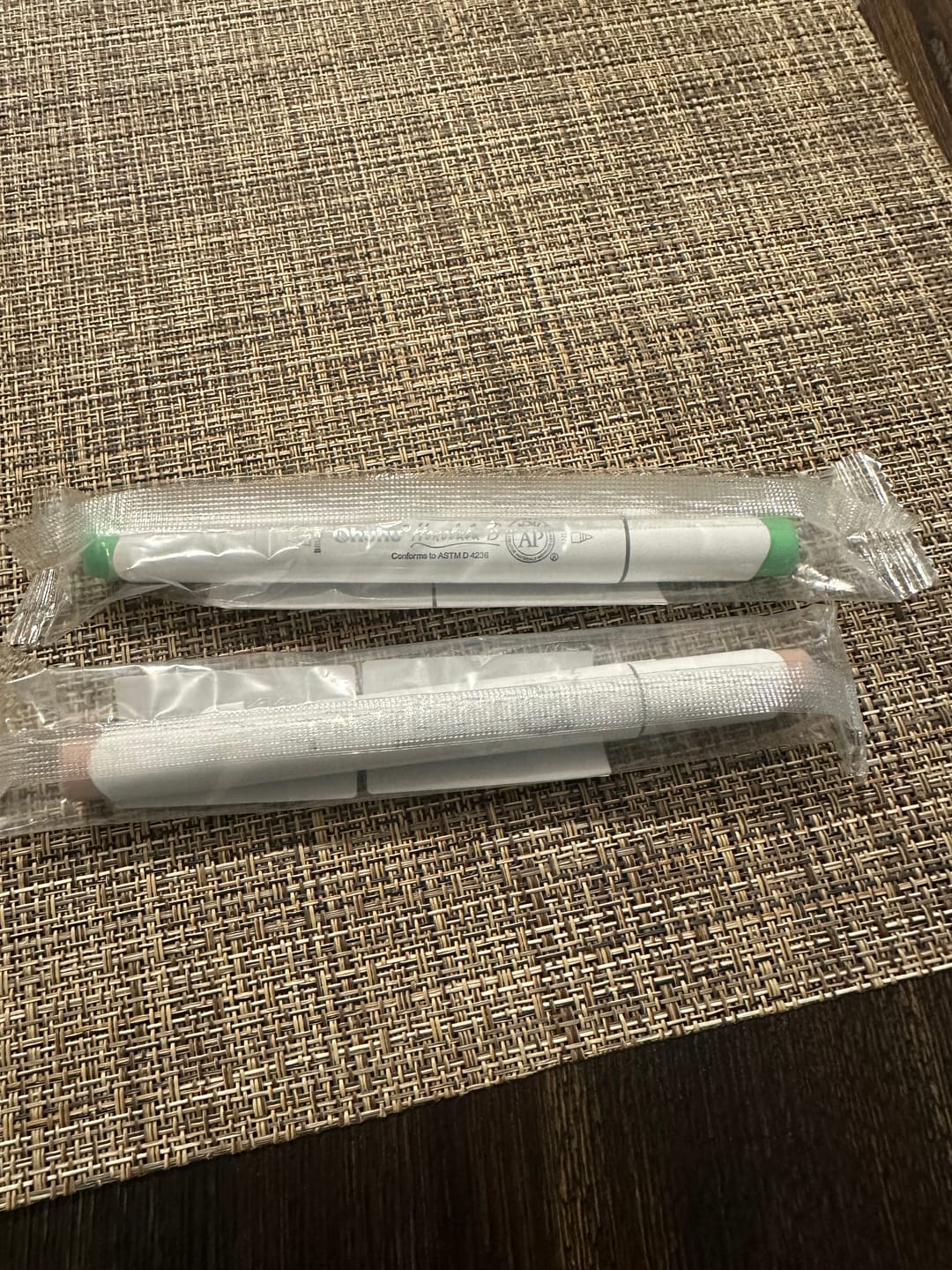 Customer photo review of Ohuhu Honolulu B G2 / G310 Individual Marker, Brush & Fine