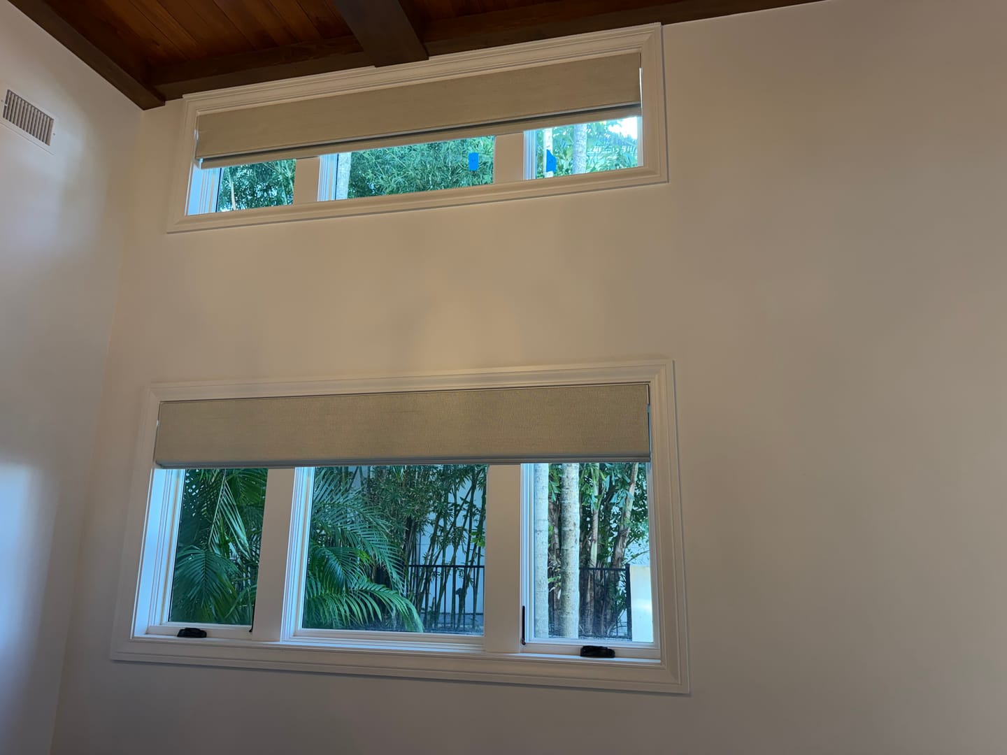 Customer photo review of Bringnox Roller Shade Price Difference