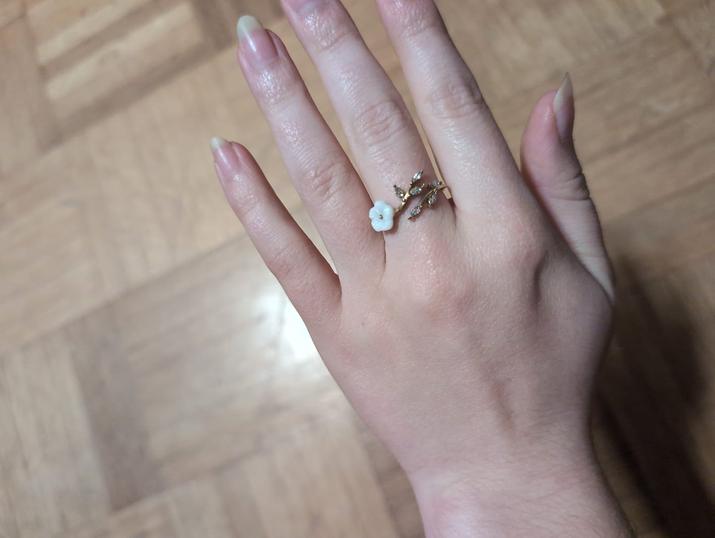 Customer photo review of White Blossom Flower Ring