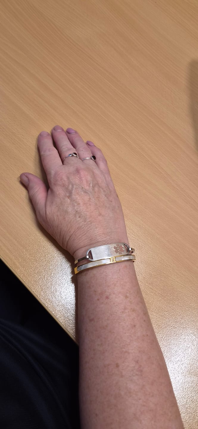 Customer photo review of White Sahara Gold Bangle