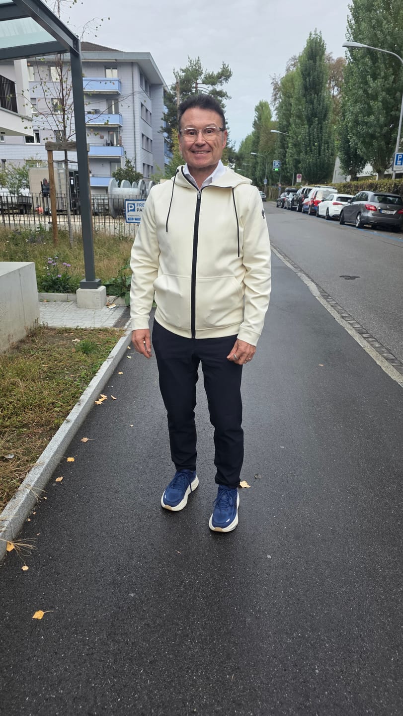 Customer photo review of Pace Zip Hoodie Herren
