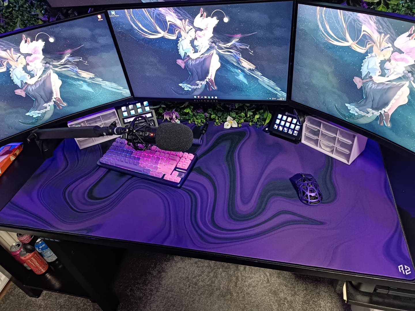 Customer photo review of RZ Mousepad Liquid Purple