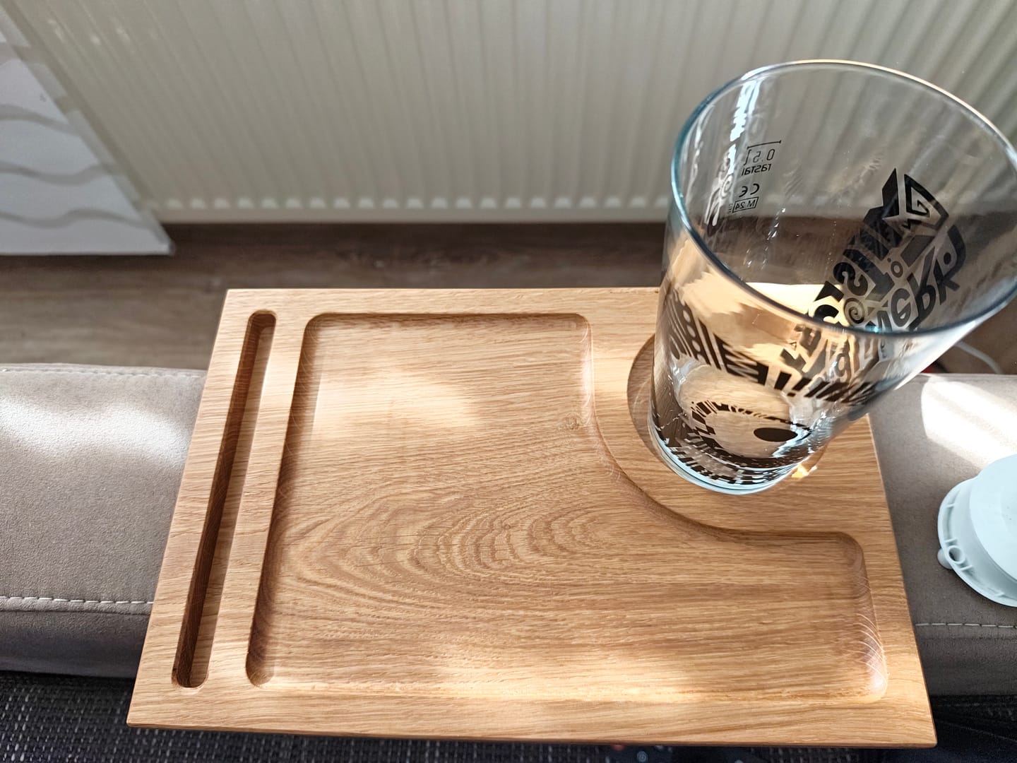 Customer photo review of Sofatablett/ Couchablage Relaxa aus Massivholz Eiche oder Nussbaum