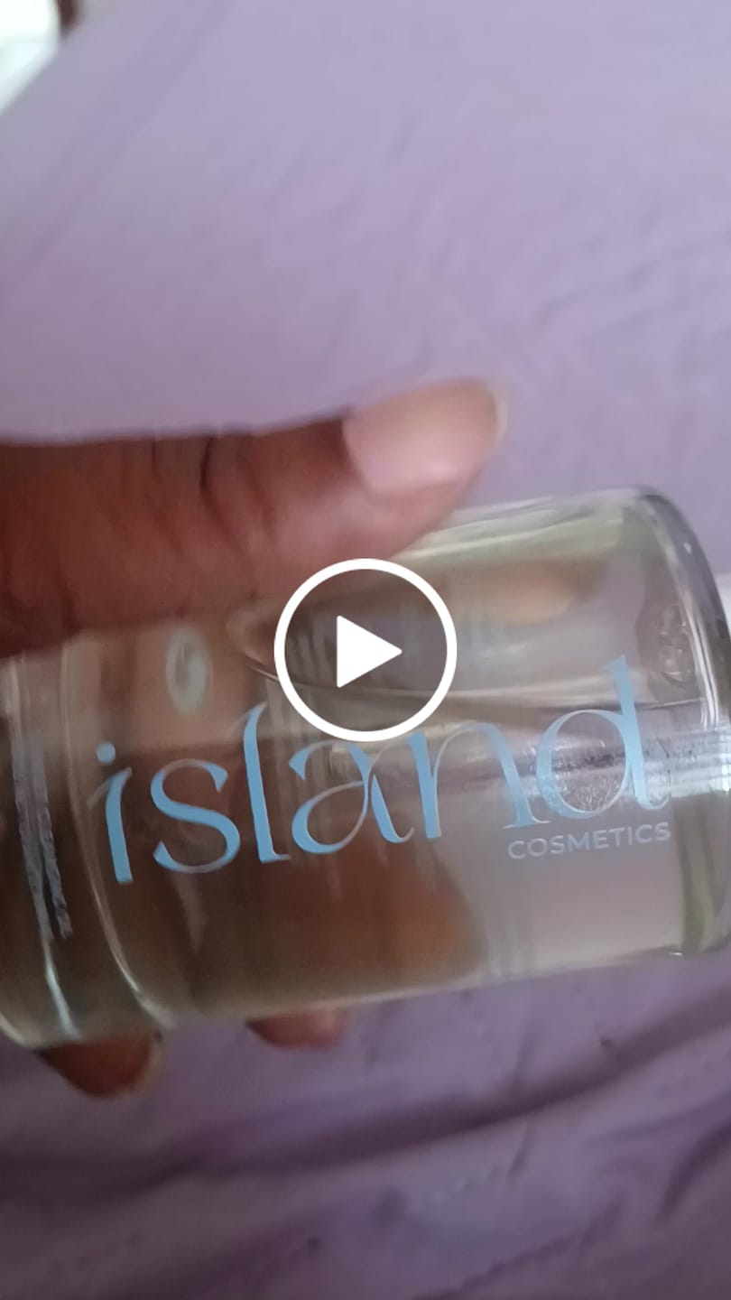 Customer video review of Huile Nettoyante Démaquillante Active