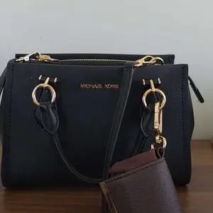Customer photo review of Borsa Pieghevole Resistente in Nylon con Gancio e Regolabile