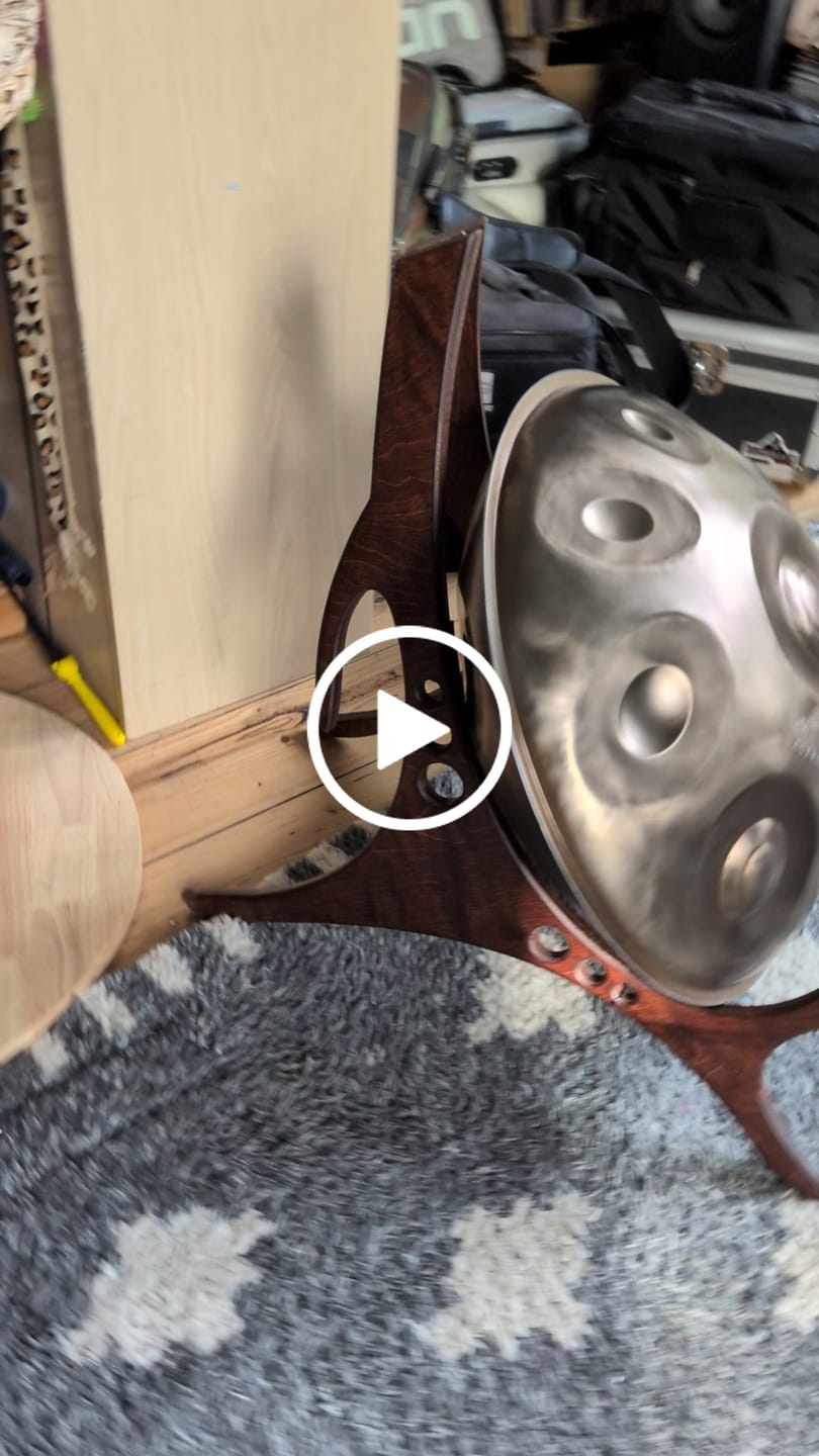 Customer video review of Katanui Dekorationsständer für Handpans