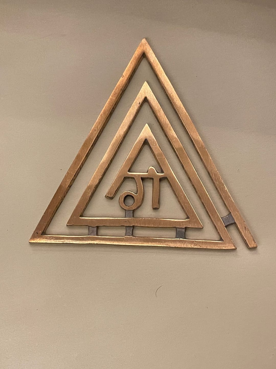 Customer photo review of Copper Triangle Ga (ग) Helix | Vastu Remedy for South-East Fire Zone Balance, Cash Flow & Kitchen Defects | 4–6 Inch