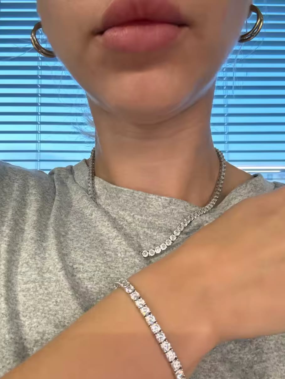 Customer photo review of Women's Tennis Bracelet 5MM (White Gold)