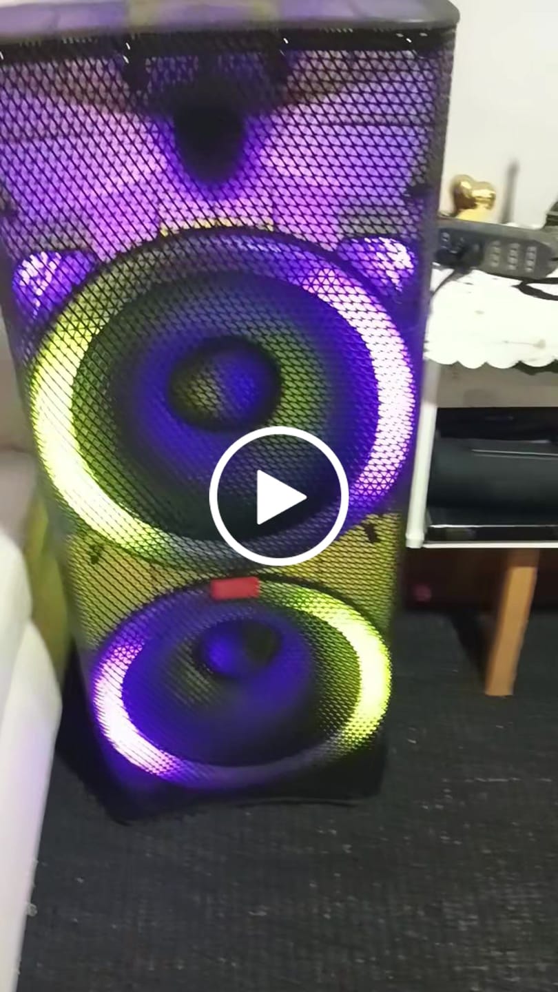Customer video review of Parlante Bluetooth Karaoke Blik Light360