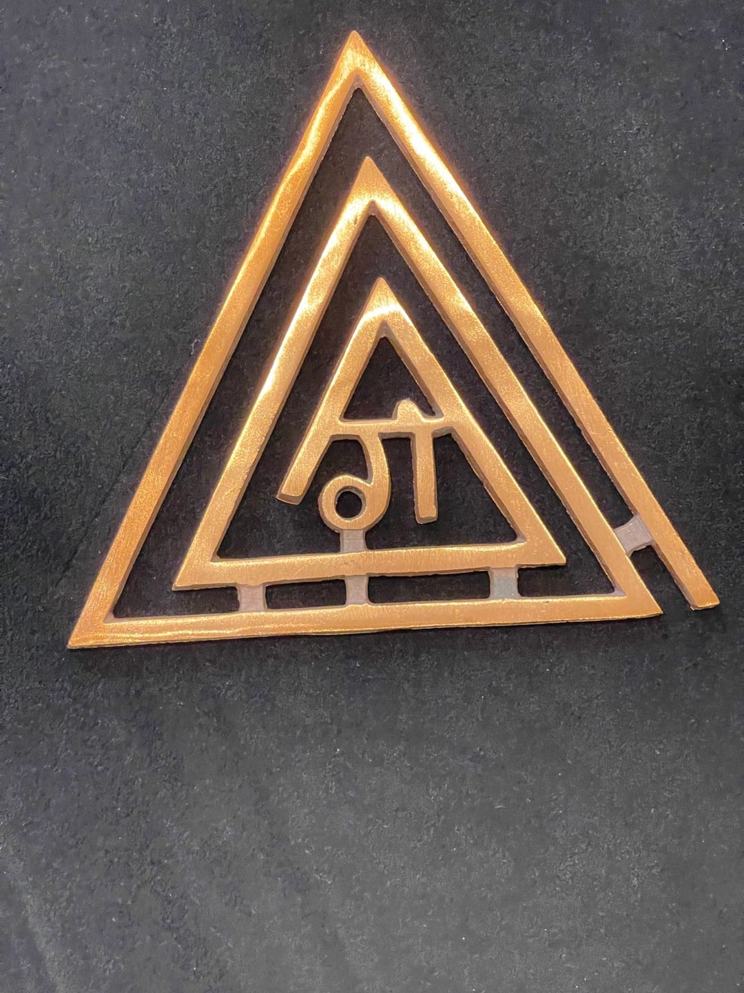 Customer photo review of Copper Triangle Ga (ग) Helix | Vastu Remedy for South-East Fire Zone Balance, Cash Flow & Kitchen Defects | 4–6 Inch