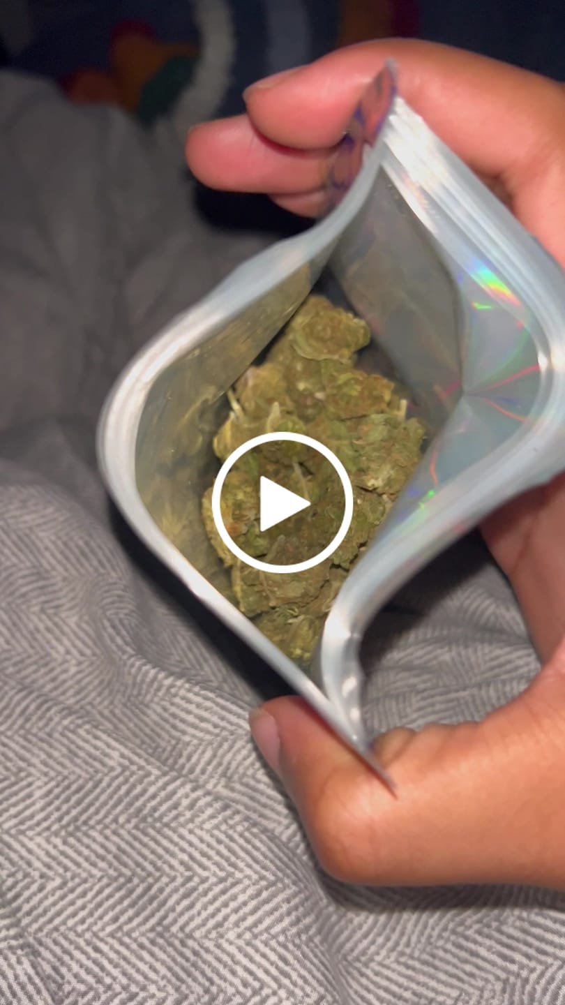 Customer video review of Puffaroo - Blueberry Headband - 28 Grams - Hybrid