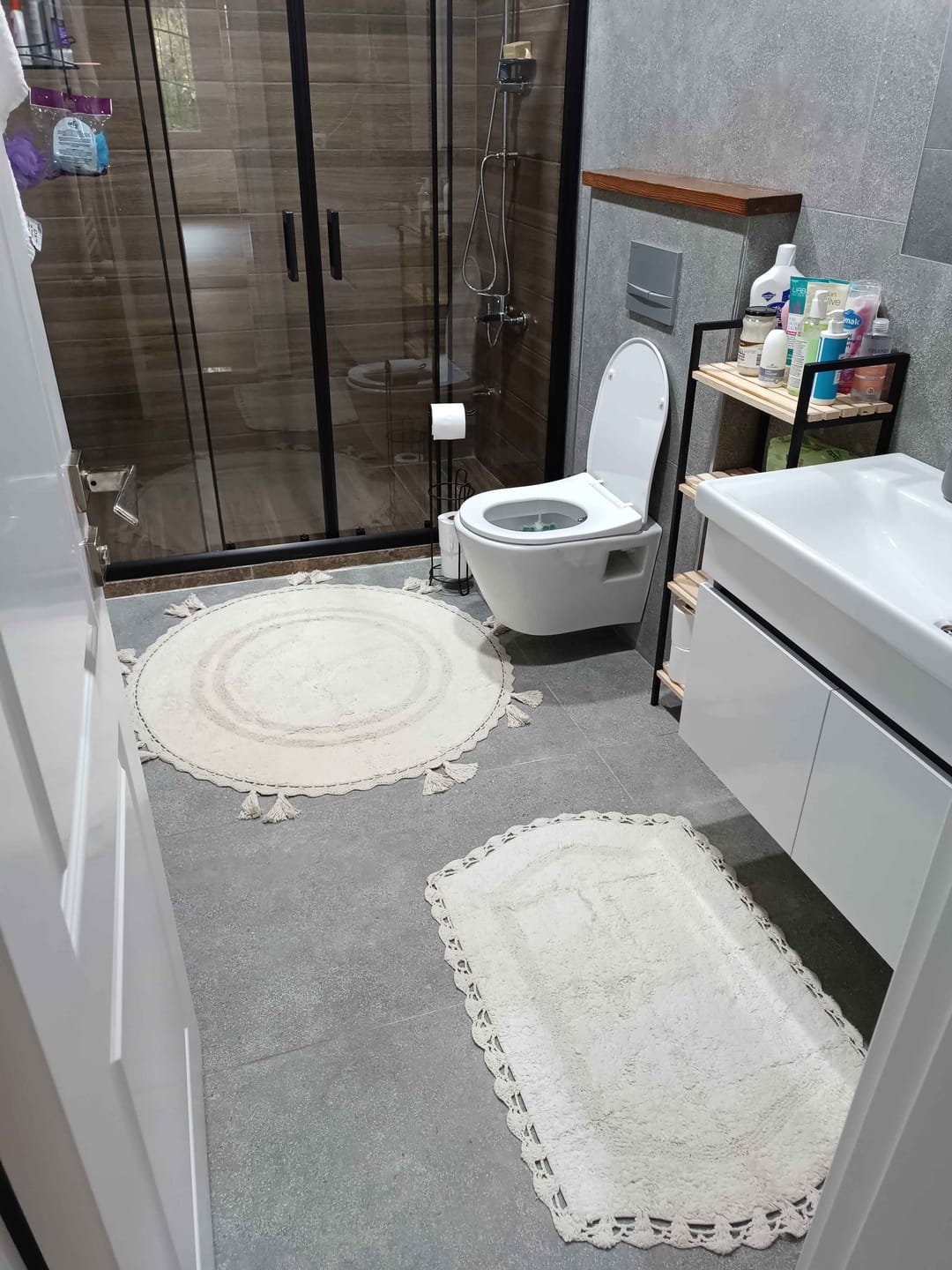 Customer photo review of Olivid Yuvarlak Banyo Paspası %100 Pamuk 100x100 Bej