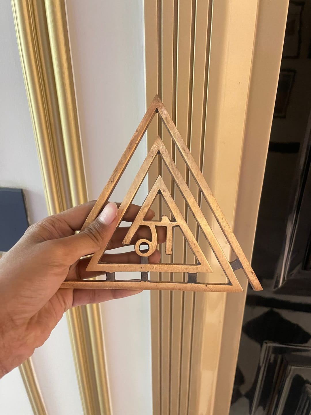 Customer photo review of Copper Triangle Ga (ग) Helix | Vastu Remedy for South-East Fire Zone Balance, Cash Flow & Kitchen Defects | 4–6 Inch