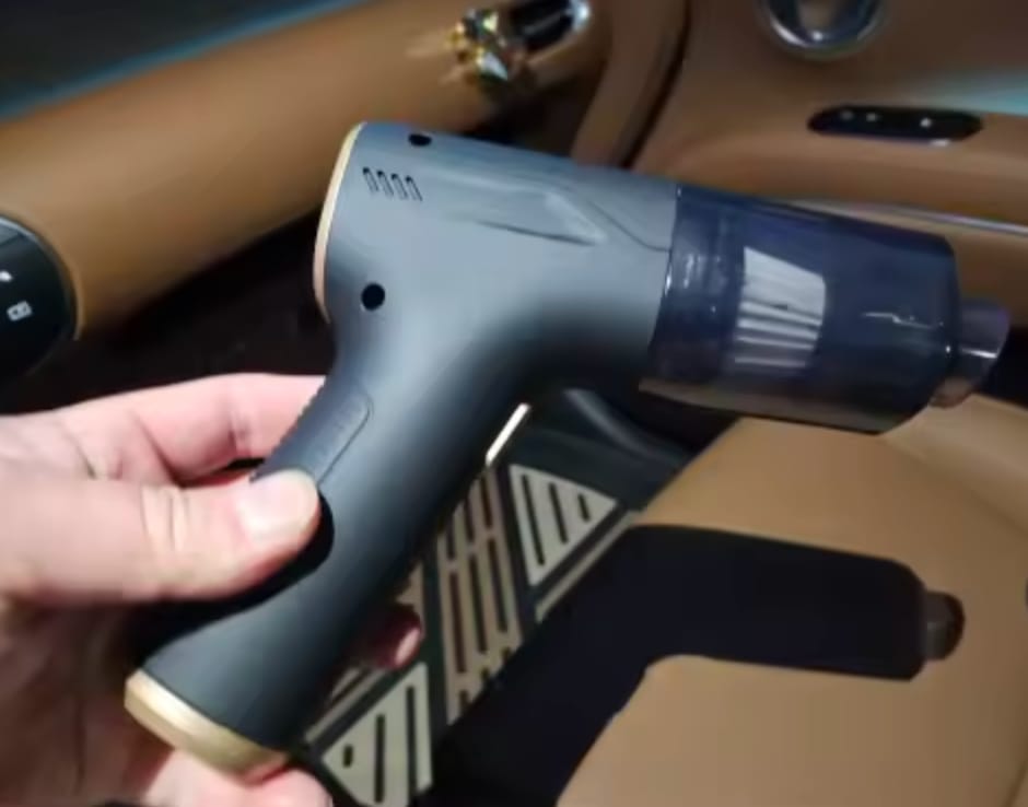 Customer photo review of Nuveo - 2-in-1 Compact Car Vacuum & Blower