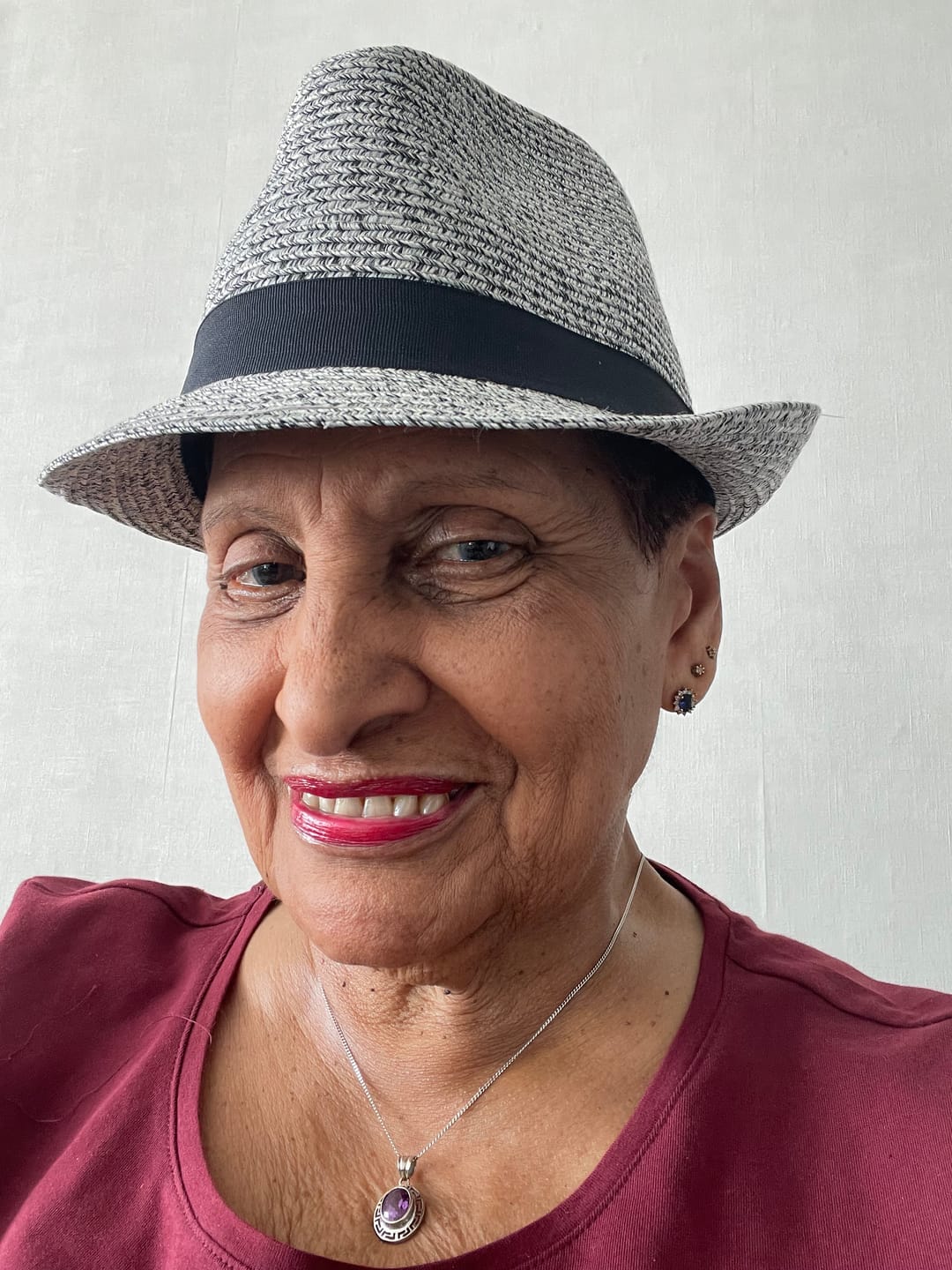 Customer photo review of Reese Trilby